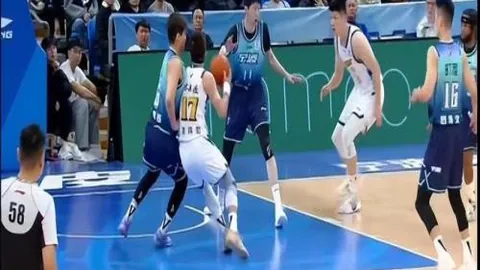 吴启鹏立志25岁前加入国家队，开启德国足球追梦之旅