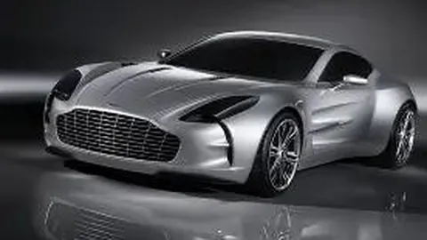 曼联欧联杯激战，争夺欧战席位，力求摆脱财务困境